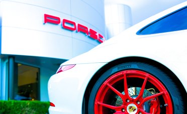 La pericolosa scommessa di Porsche sulle auto elettriche