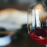 Primitivo, Zinfandel, Tribidrag. Un solo vitigno, tre passaporti e un giallo genetico lungo vent'anni