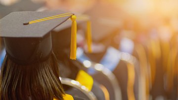 Lavoro: assunzione per 900 mila laureati nei prossimi 5 anni, ecco di quali facoltà