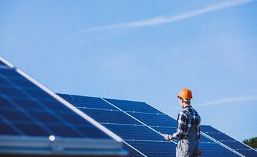 Cosa c'è dietro lo stop di Trump agli inverter stranieri e perché riguarda anche l'Europa?