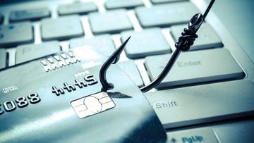 Truffa sui falsi rimborsi Irpef, come funziona e a cosa fare attenzione