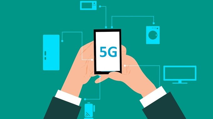 5G: così il Governo Conte ha (segretamente) venduto l'Italia a Cina e Huawei secondo G. Paragone