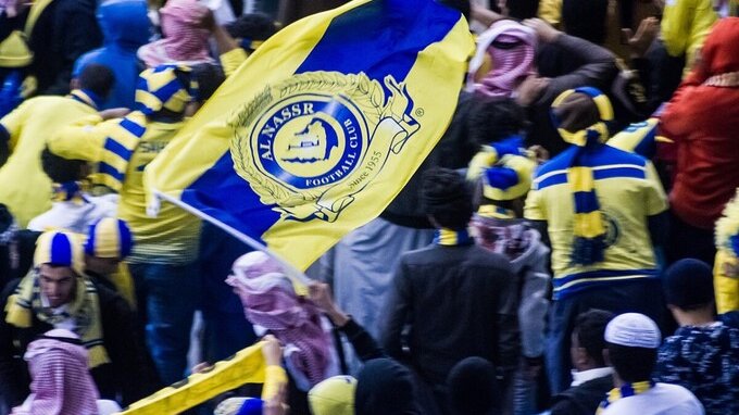 Calciatori in Arabia, strapagati ma tristi. Andarsene, però, è quasi impossibile
