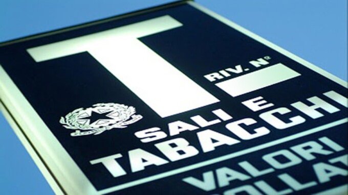 Quanto guadagna un tabaccaio? Stipendio e introiti di una tabaccheria