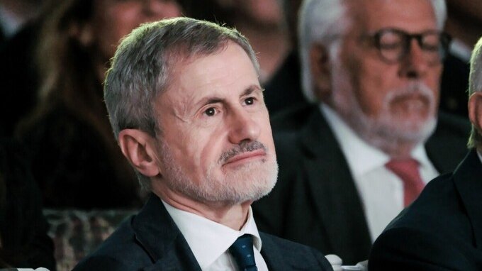 Voteresti un partito del dissenso guidato da Gianni Alemanno? Il sondaggio