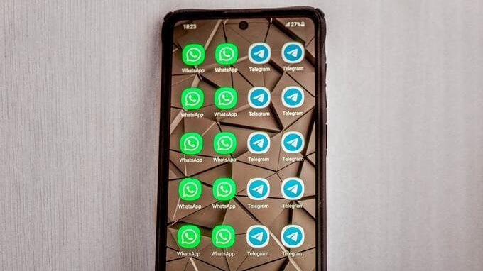 Meglio WhatsApp o Telegram? Cosa cambia, privacy e funzionalità a confronto
