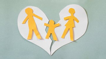 Obbligo di mantenimento: il genitore svantaggiato paga comunque — cosa dice la Cassazione