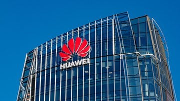 Huawei aggira le sanzioni USA e rivoluziona la produzione di chip. I titoli cinesi schizzano