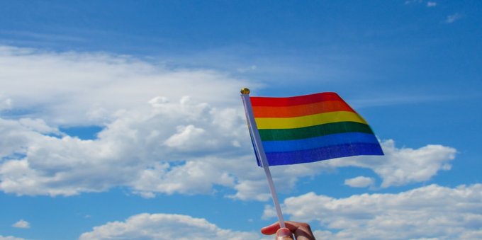 Omofobia, inviata circolare nelle scuole: cosa cambia, favorevoli e contrari 