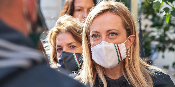 Nella politica italiana i poli opposti non si attraggono