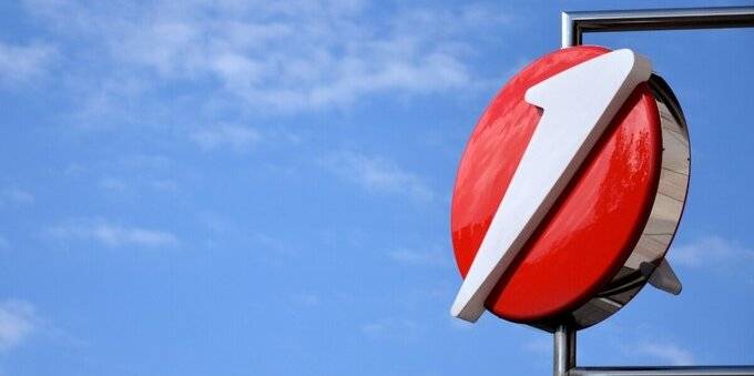 Unicredit, cosa succede al titolo dopo il fallimento di Signa 