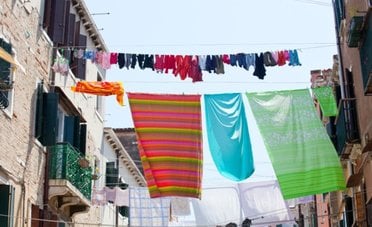 Quest'uomo è diventato ricco con i calzini sporchi. Oggi fattura oltre €31 milioni