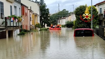 Assenza o ritardo al lavoro causa maltempo, cosa deve fare il dipendente?