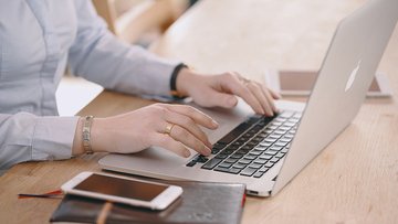 Smart working, scatta la proroga fino a marzo 2023: ecco per chi