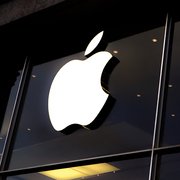 Bond oggi: Apple in dollari e si va tranquilli