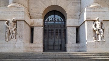 Azioni Intesa Sanpaolo e UniCredit, le previsioni per agosto 2026. Cosa dicono 39 anni di stagionalità?