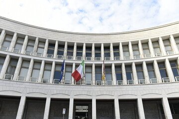 Avvisi bonari dell'Inps agli agricoltori, ecco chi deve pagare