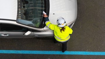 Sai quando non si paga il parcheggio nelle strisce blu?