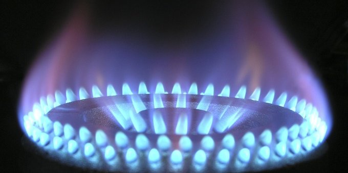 In fiamme l'hub da cui parte il gas Usa verso l'Ue. La Bce è l'ultimo dei problemi