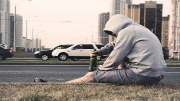 Ambulanza per stato d'ebbrezza? Paga chi è ubriaco, ecco dove e quanto