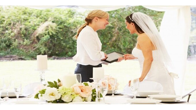  Quanto guadagna un wedding planner? Lo stipendio in Italia