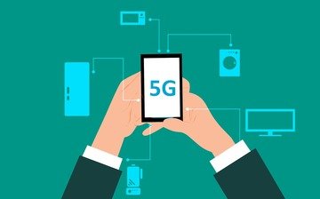 5G: così il Governo Conte ha (segretamente) venduto l'Italia a Cina e Huawei secondo G. Paragone