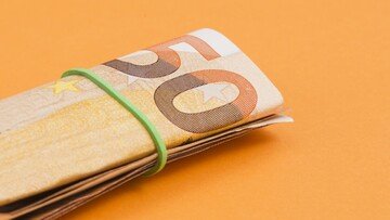 3 slot di titoli di Stato cedole al 2,35%, 2,70% e 3,00% e scadenza massima 2030