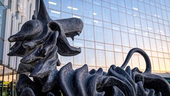 Eni rende il 7,9%, ma attenzione al petrolio e a questo segnale tecnico