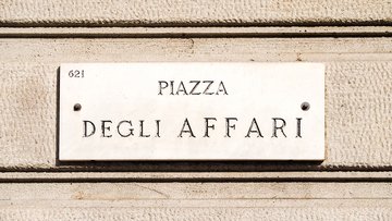 Mercati in rimonta, Piazza Affari +2,44%: spicca il volo Leonardo, buy sulle banche. Wall Street corre