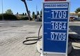 Benzina e non solo, il prezzo aumenta o diminuisce nella seconda metà dell'anno?