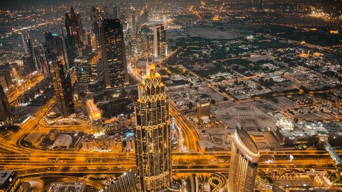 Dubai sta regalando 700 euro ai residenti che invitano ospiti