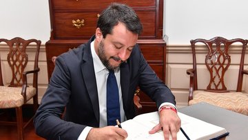 La svolta moderata di Salvini in Europa