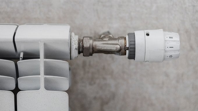 Quante ore tenere accesi i termosifoni? Guida pratica 2026/2027 alle regole e al risparmio