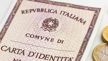 Perché conviene fare la carta d'indentità elettronica, anche con il rinvio dello stop del 3 agosto
