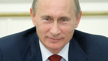 Corsa agli sportelli in Russia, paura per la confisca dei depositi da parte di Putin