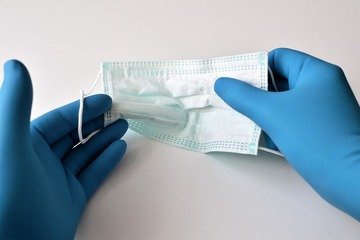 Una mascherina potrebbe uccidere il coronavirus: ecco come funziona