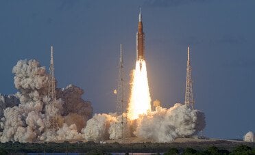 Artemis II, è partita la missione spaziale NASA verso l'orbita della luna