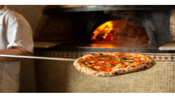 Quanto guadagna un pizzaiolo? Lo stipendio 