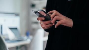 Se hai questi problemi con il telefono, sei stato hackerato. Qualcuno sta rubando tutti i tuoi dati