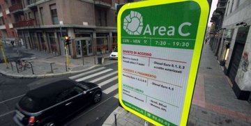 Area C Milano: mappa, orari e costi per l'accesso nella ZTL