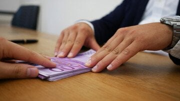 Bonus imprese fino a 50.000 euro per questi professionisti, ecco come ottenerlo