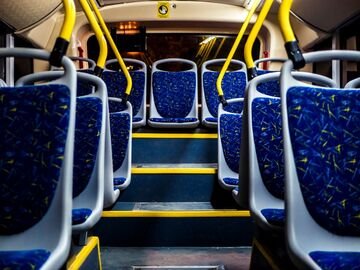 Detrazione abbonamento trasporti nel 730/2024 e incumulabilità con il bonus: istruzioni