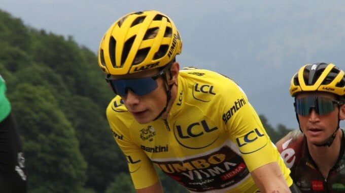 Quanto guadagna Jonas Vingegaard? Patrimonio e stipendio del vincitore del Giro 2026