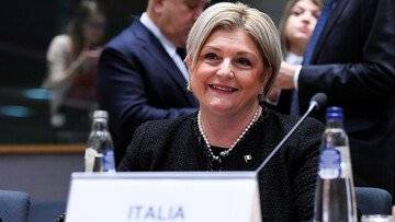 È flop per AppLI, l'assistente virtuale della ministra Calderone che promette di risollevare l'occupazione italiana