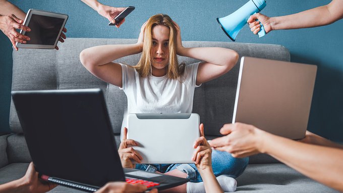 Multa di 15.000 euro per chi non controlla i social dei figli