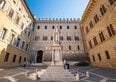 MPS, la voce dei sindacati: “No a smembramento dopo 10 anni di risanamento, sarebbe illogico”