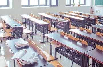Scuola, l'alunno disabile non può essere fatto uscire prima