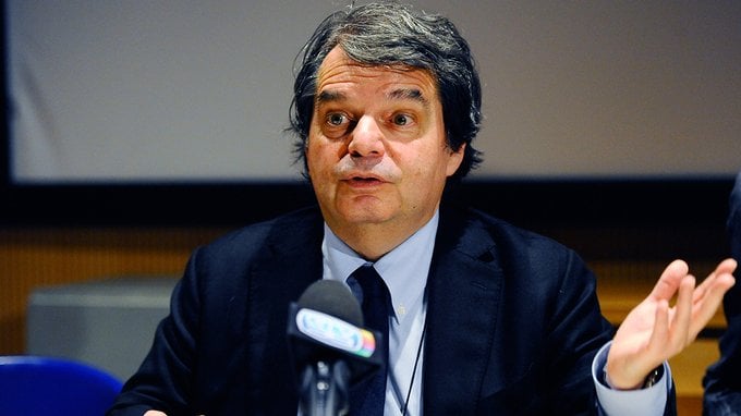 Cnel: cos'è e quanto ci costa? Come funziona l'ente guidato da Brunetta