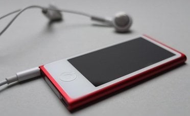 Se hai un vecchio iPod in casa puoi rivenderlo a centinaia di euro. La GenZ ne va matta