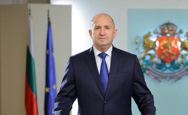 Chi è e quanto guadagna Rumen Radev, il nuovo premier filorusso della Bulgaria